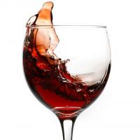 晚饭喝红酒可大量排出致癌物